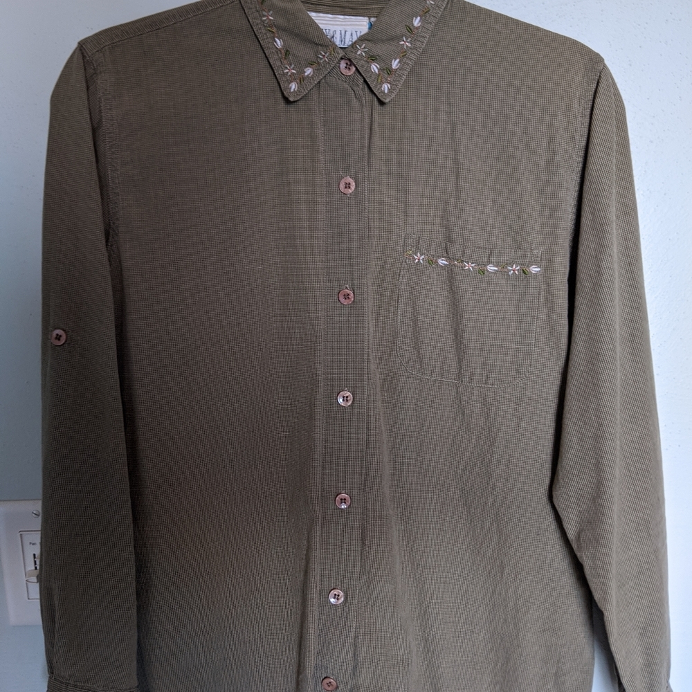 Vintage button up with embroidered accents